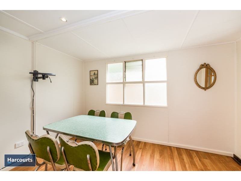 13 Gibbs Street, Newcomb VIC 3219