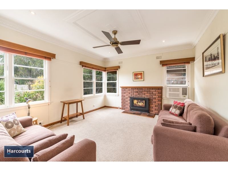 13 Gibbs Street, Newcomb VIC 3219