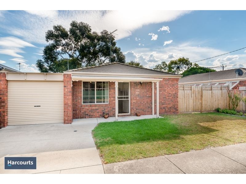 2A Cosgrove Street, Breakwater VIC 3219