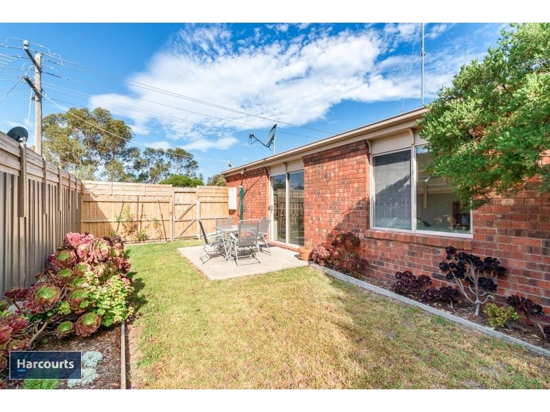 2A Cosgrove Street, Breakwater VIC 3219