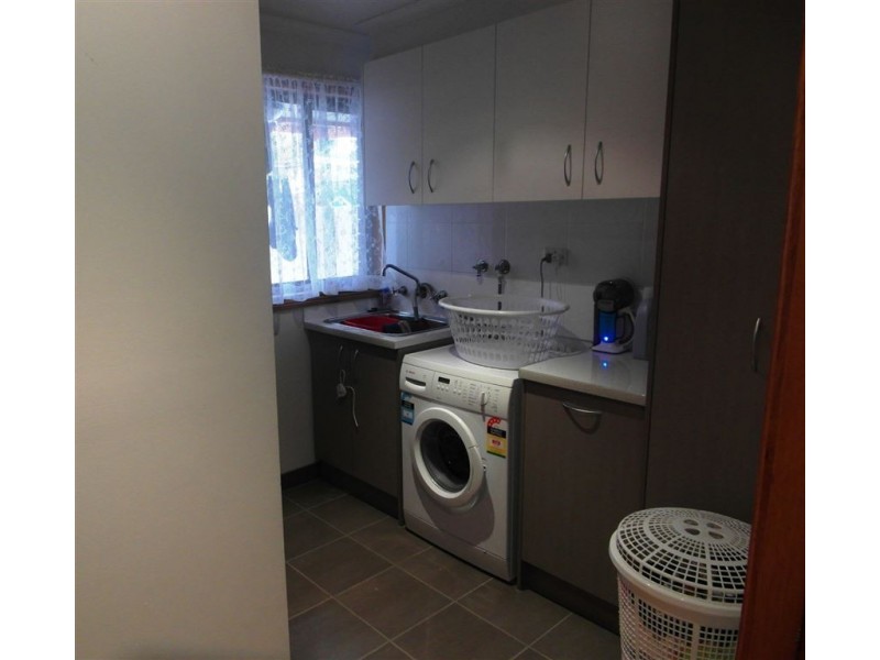 10 Lancaster ave, Newcomb VIC 3219