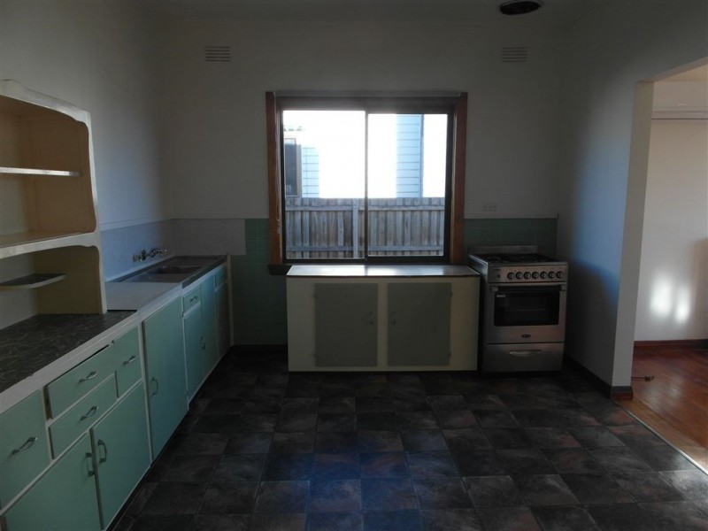 35 Miller Street, Newcomb VIC 3219