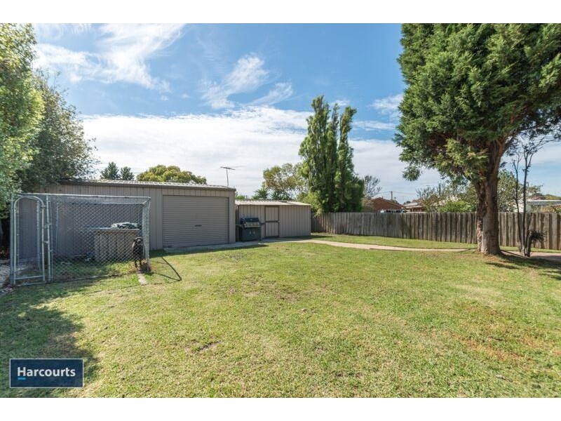 4 Orbit Drive, Whittington VIC 3219