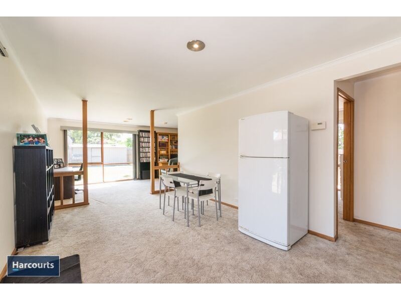 4 Orbit Drive, Whittington VIC 3219