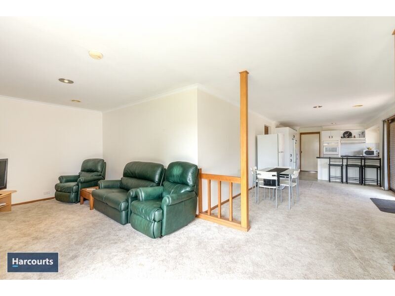 4 Orbit Drive, Whittington VIC 3219