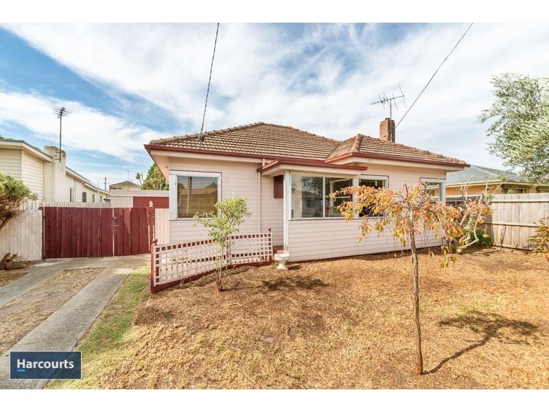 15 Brayshay Road, Newcomb VIC 3219