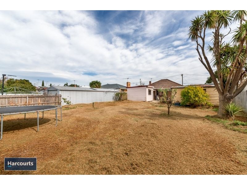 15 Brayshay Road, Newcomb VIC 3219