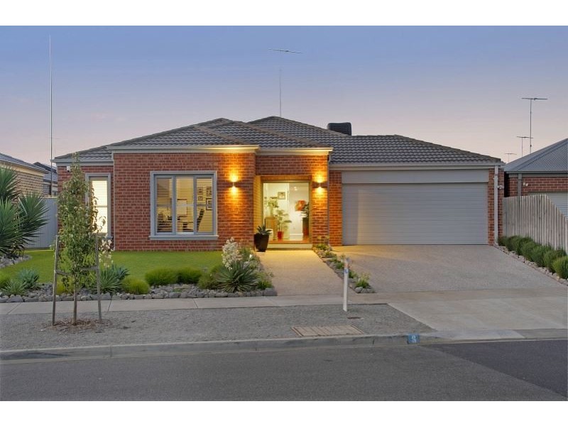 6 Mandela Court, St Albans Park VIC 3219