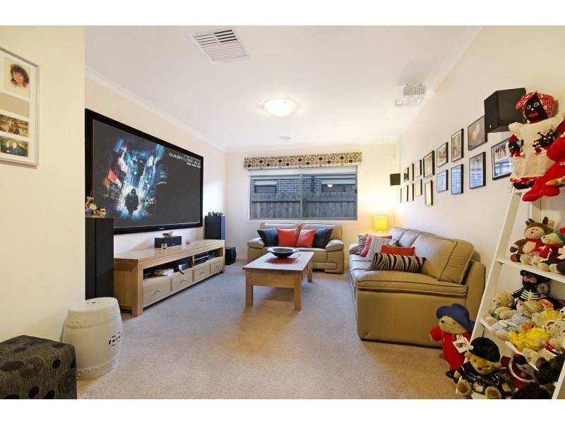 6 Mandela Court, St Albans Park VIC 3219