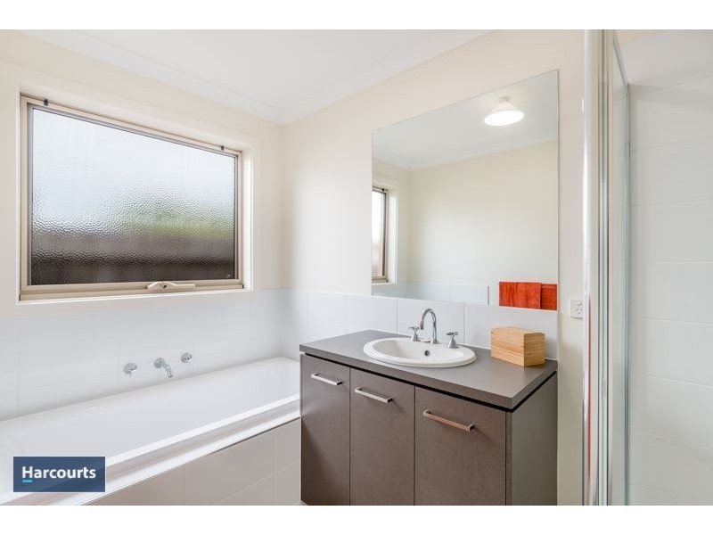 12A Brayshay Road, Newcomb VIC 3219