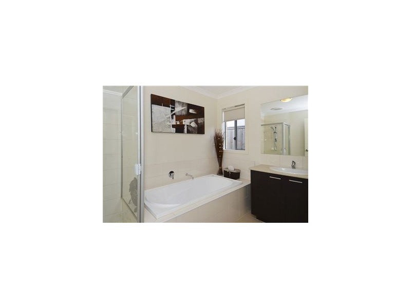 62 Curtain Drive, Leopold VIC 3224