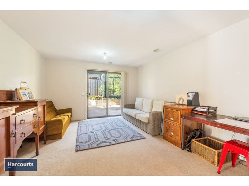 19 Province Boulevard, Highton VIC 3216