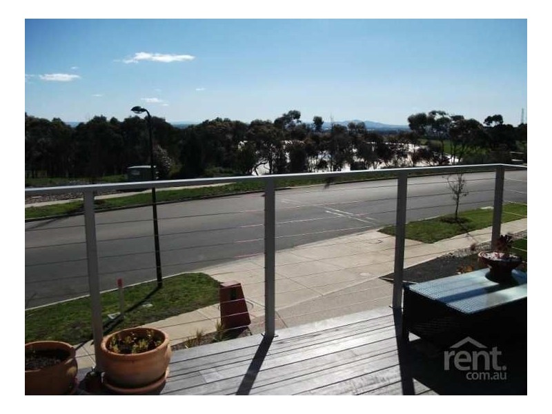 19 Province Boulevard, Highton VIC 3216