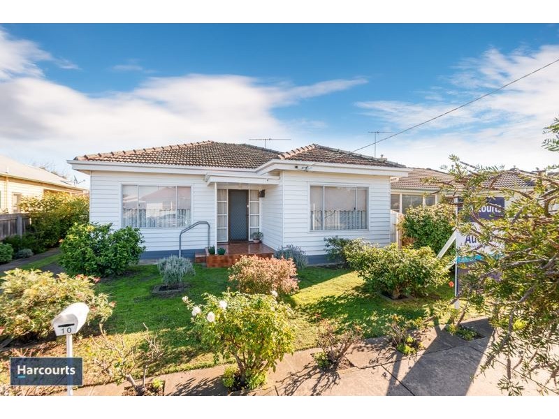 10 Helen Street, East Geelong VIC 3219