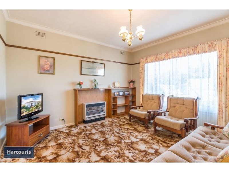 10 Helen Street, East Geelong VIC 3219