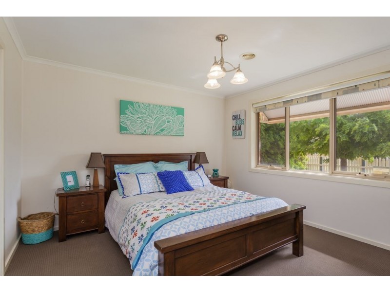 29 Helmer Crescent, East Geelong VIC 3219