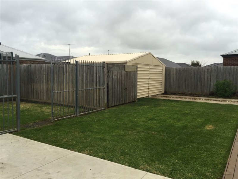 70 Curtain Drive, Leopold VIC 3224