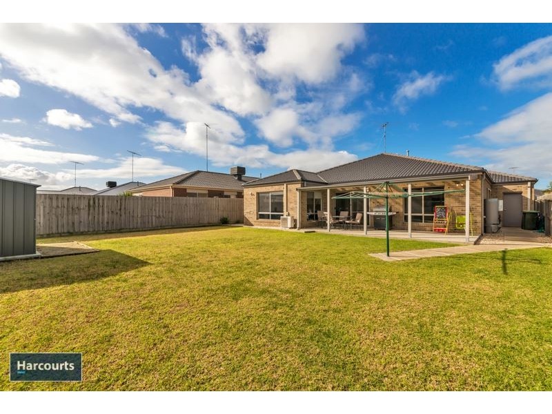 23 Yeoman Crescent, Leopold VIC 3224