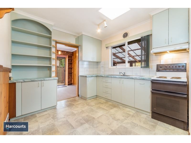 72 Helms Street, Newcomb VIC 3219