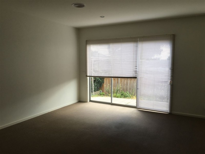 16/5 Peter Street, Grovedale VIC 3216