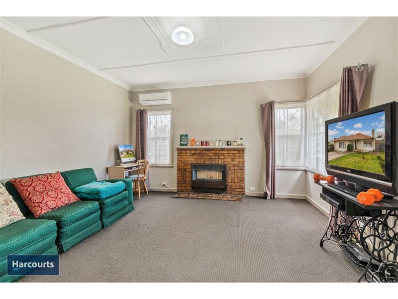 11 Charlotte Avenue, Newcomb VIC 3219