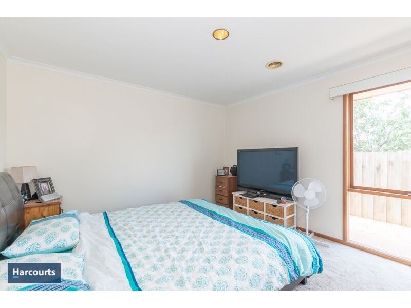 4 Orbit Drive, Whittington VIC 3219