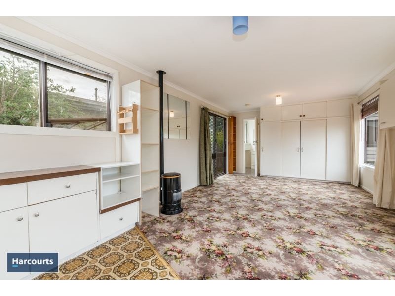 72 Helms Street, Newcomb VIC 3219