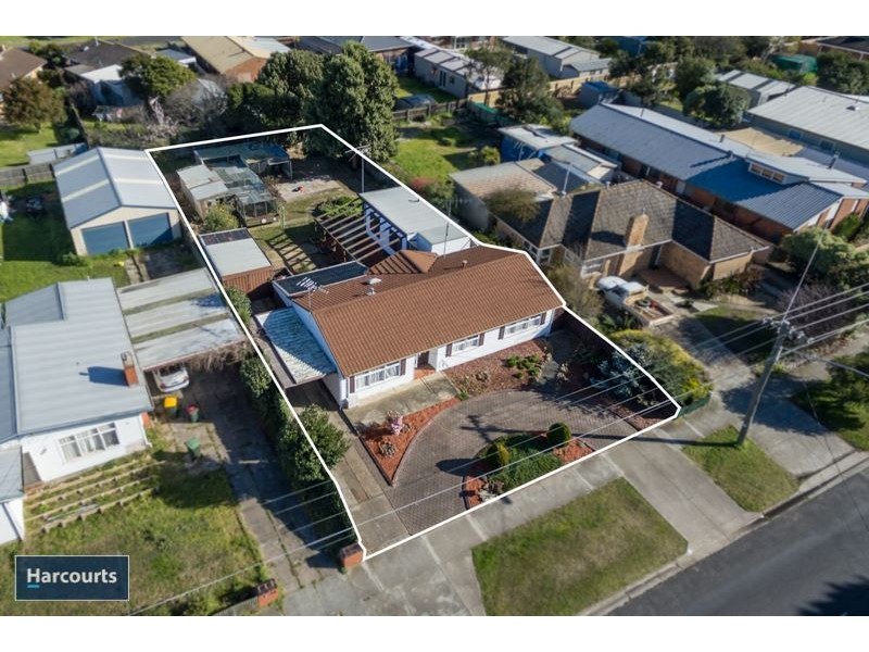 72 Helms Street, Newcomb VIC 3219