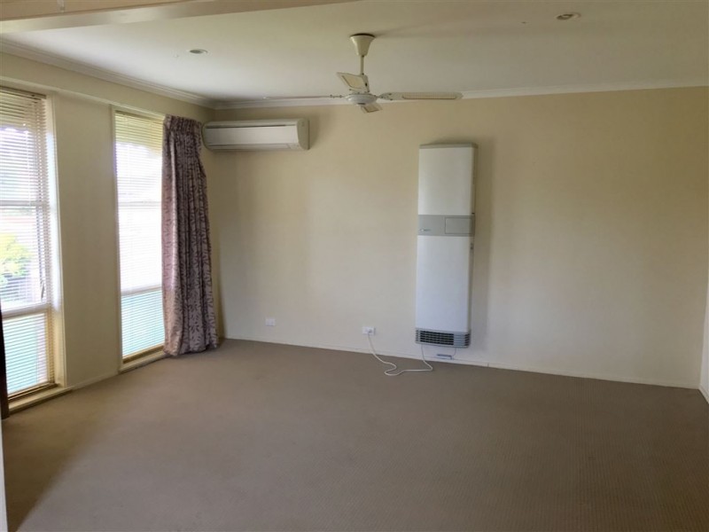 1 Hodges Court, Breakwater VIC 3219