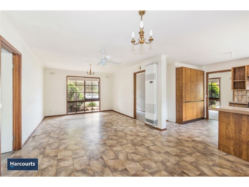 112 Solar Drive, Whittington VIC 3219