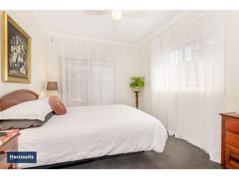 16 Pescott Street, Newtown VIC 3220