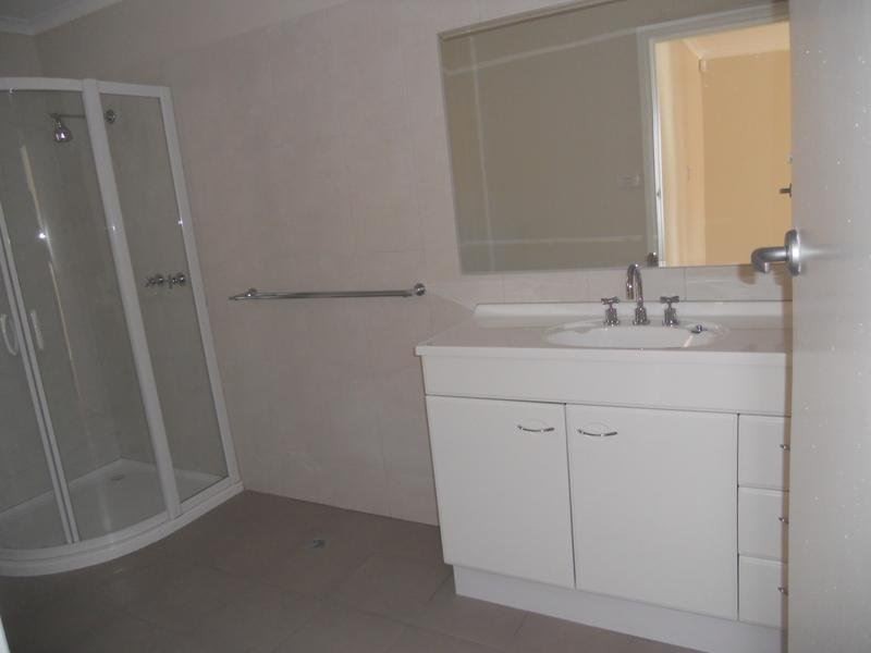 1/70 Wilsons Road, Newcomb VIC 3219