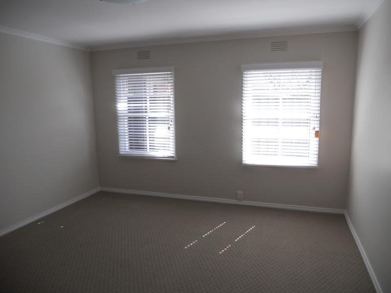 1/70 Wilsons Road, Newcomb VIC 3219