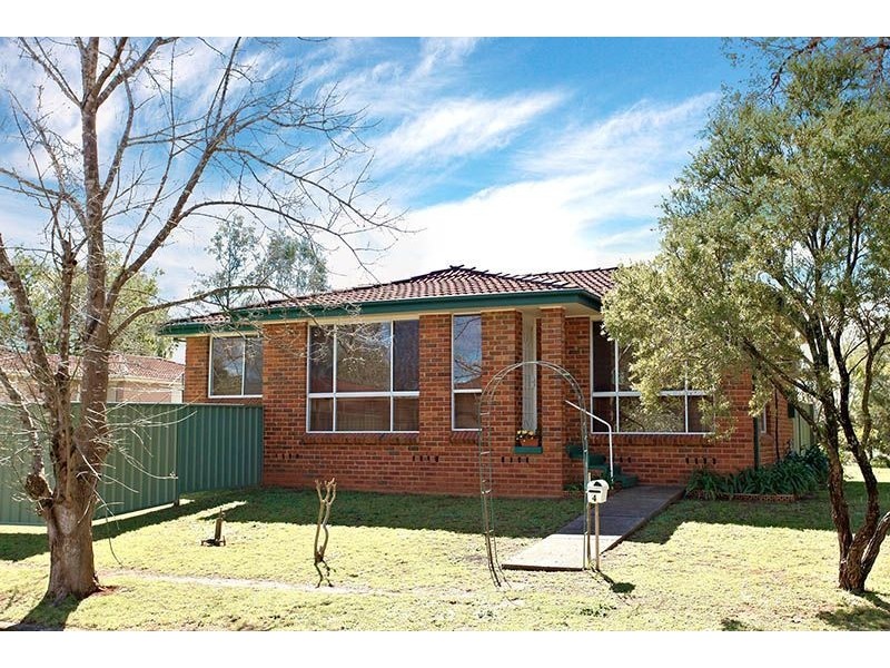 4 William Cox Drive, Richmond NSW 2753
