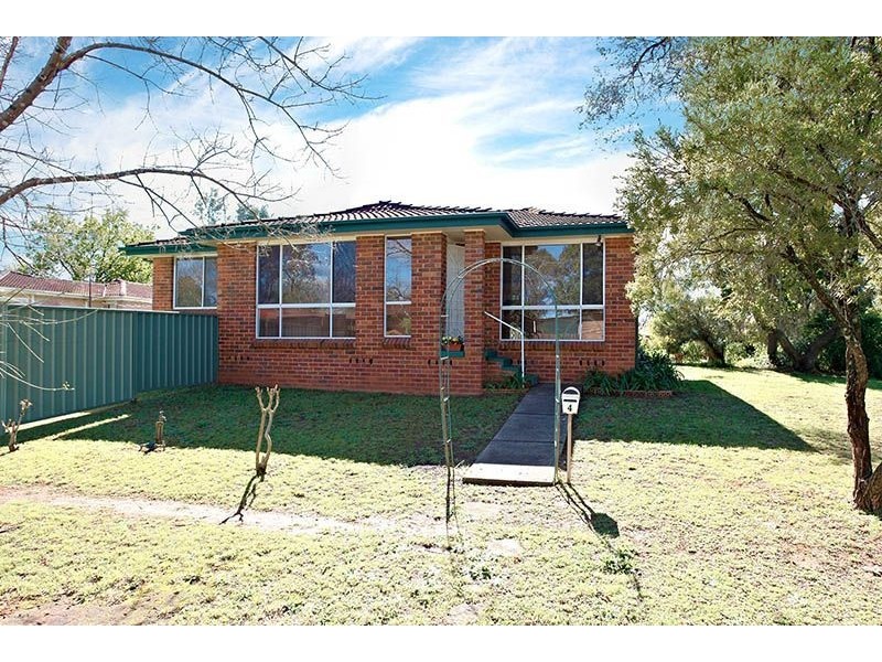 4 William Cox Drive, Richmond NSW 2753