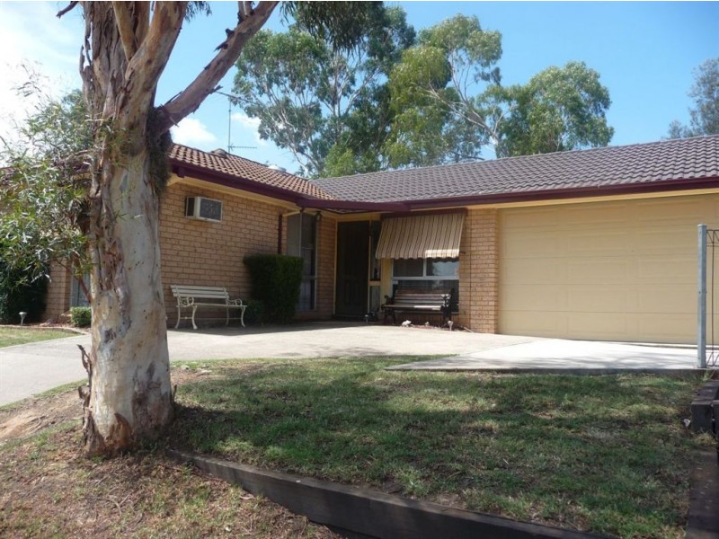 9 Fiaschi Place, South Windsor NSW 2756