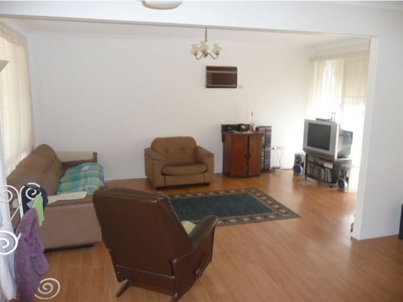 9 Fiaschi Place, South Windsor NSW 2756