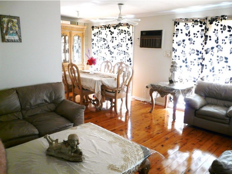 16 Hughes Avenue, Richmond NSW 2753