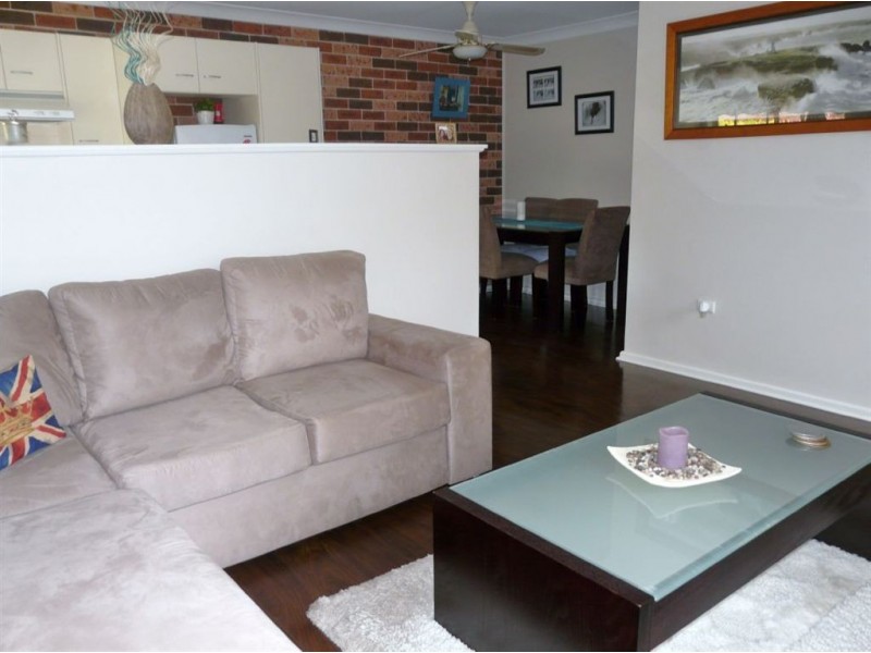 2/114 Windsor Street, Richmond NSW 2753