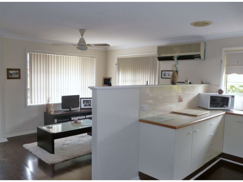 2/114 Windsor Street, Richmond NSW 2753