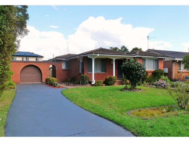 16 Catchpole Avenue, Richmond NSW 2753