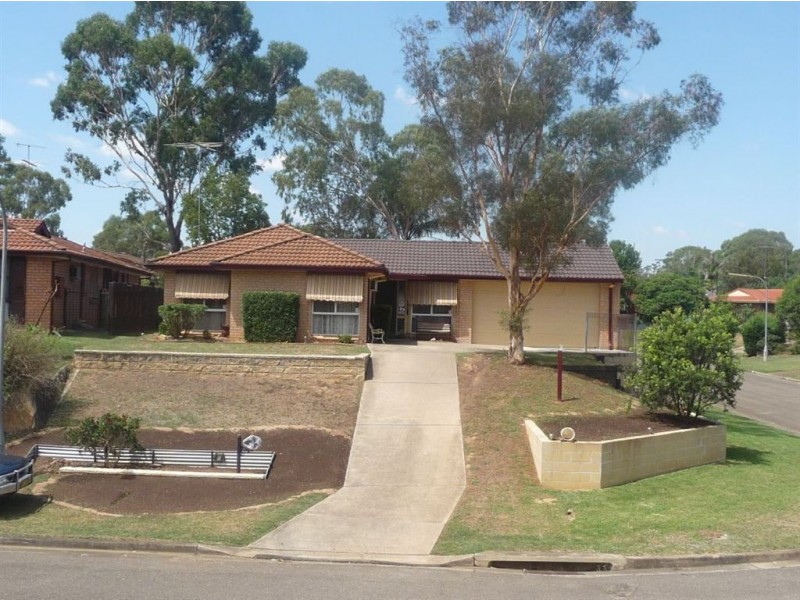 9 Fiaschi Place, South Windsor NSW 2756