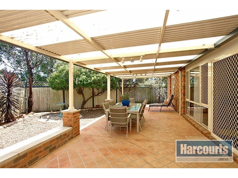 25 Apache Grove, Stanhope Gardens NSW 2768