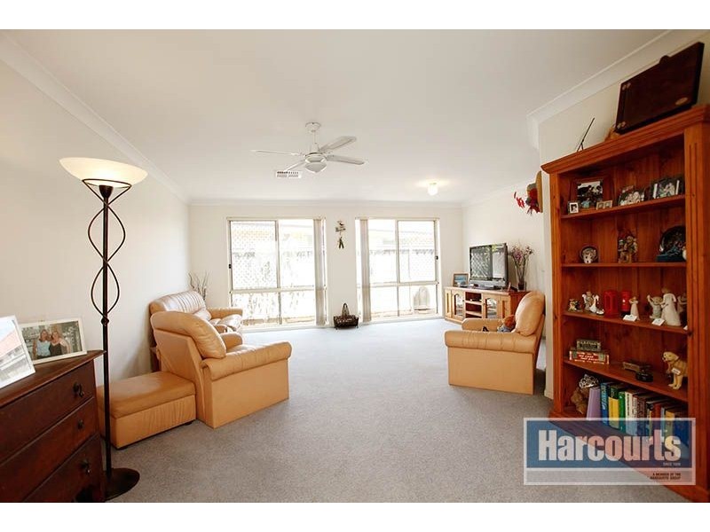 25 Apache Grove, Stanhope Gardens NSW 2768