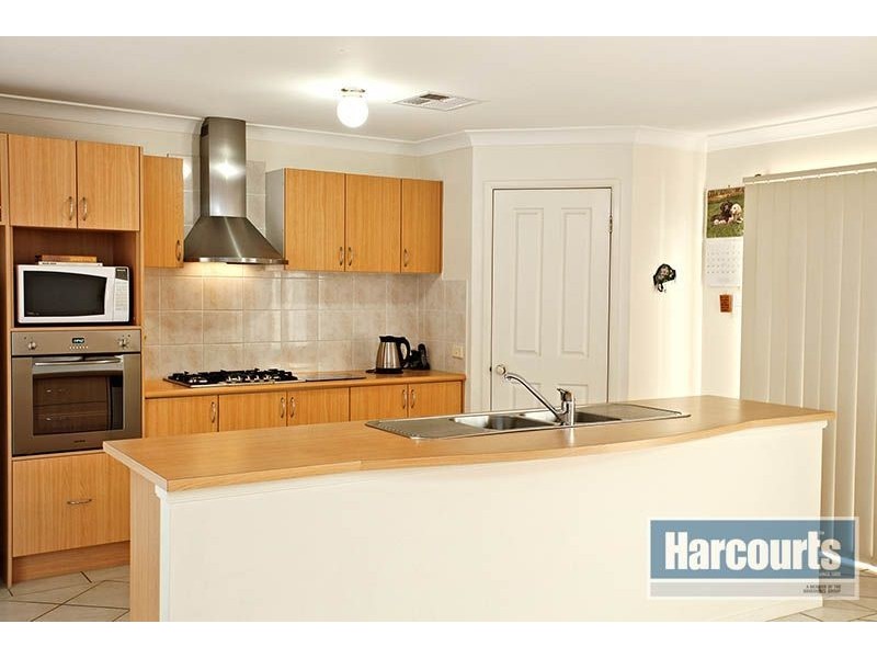 25 Apache Grove, Stanhope Gardens NSW 2768