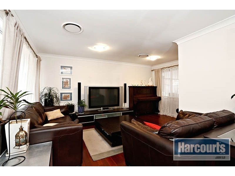 29 Harradine Crescent, Bligh Park NSW 2756