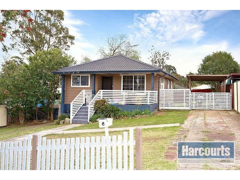 8 Mikkelsen Avenue, Tregear NSW 2770