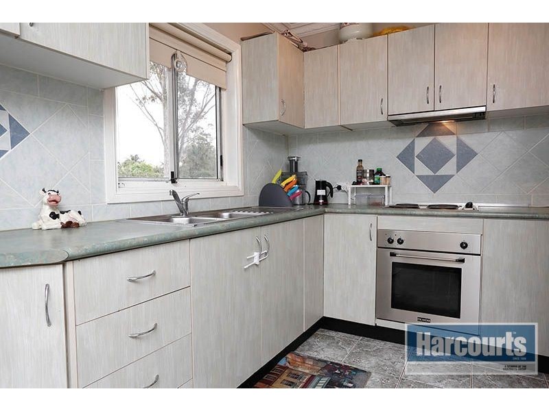 8 Mikkelsen Avenue, Tregear NSW 2770