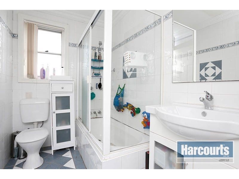 8 Mikkelsen Avenue, Tregear NSW 2770