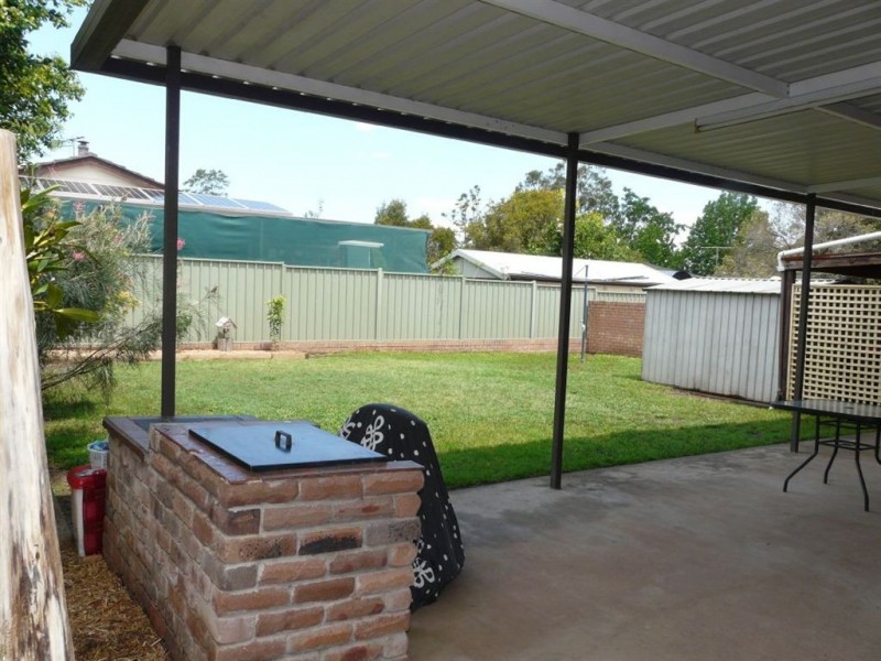 72 William Cox Drive, Richmond NSW 2753